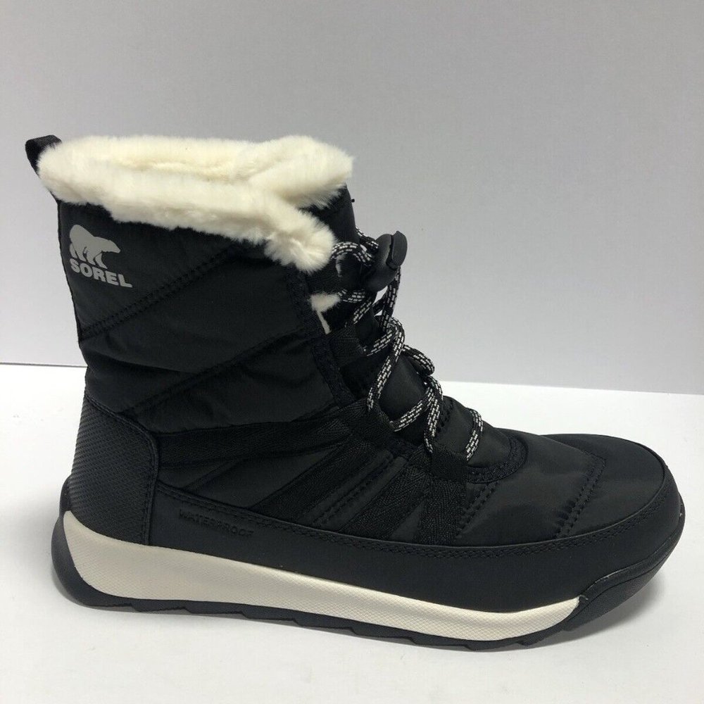 Sorel Youth Whitney II Short Lace Waterproof Winter Boots Black, Girls’ Size 6M
